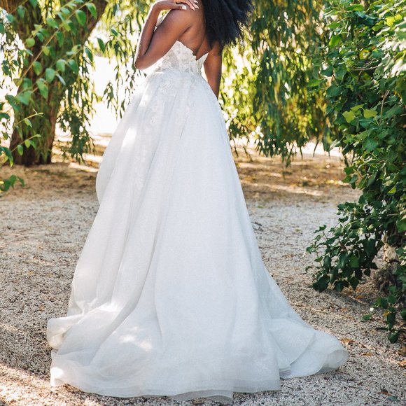 Calla Blanche L'amour Wedding Dress - Picture 6 of 7